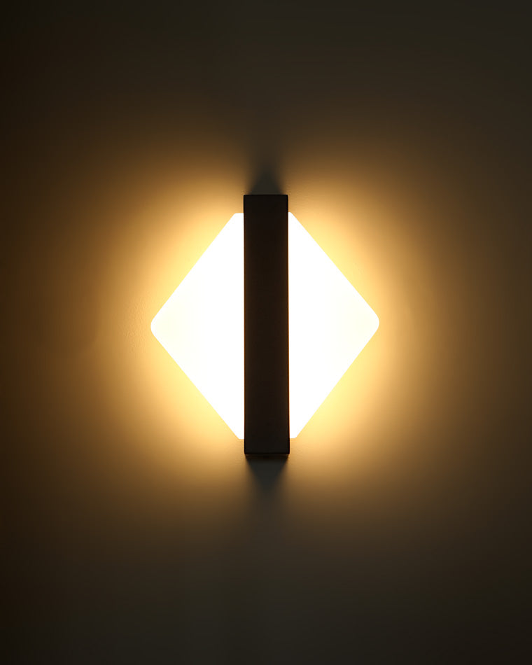 Diff Geometric Acrylic Accent Wall Sconce-DF6083