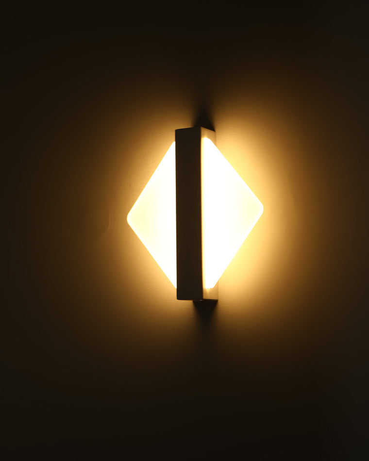 Diff Geometric Acrylic Accent Wall Sconce-DF6083