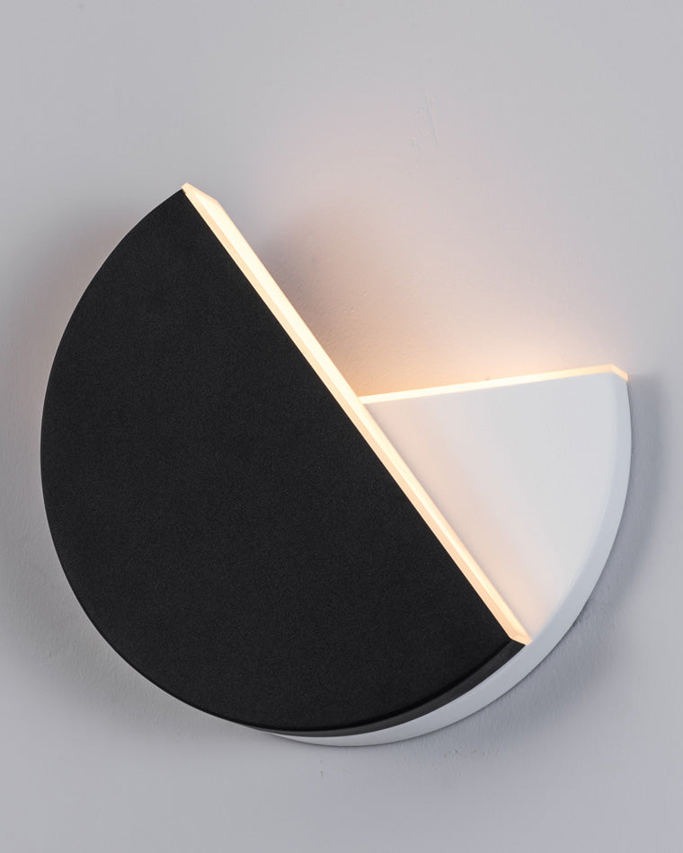 Diff Adjustable Black & White Round Disc Wall Lamps-DF6071