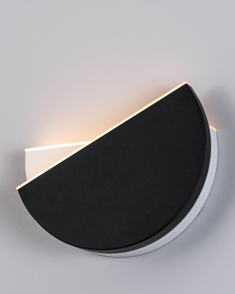 Diff Adjustable Black & White Round Disc Wall Lamps-DF6071