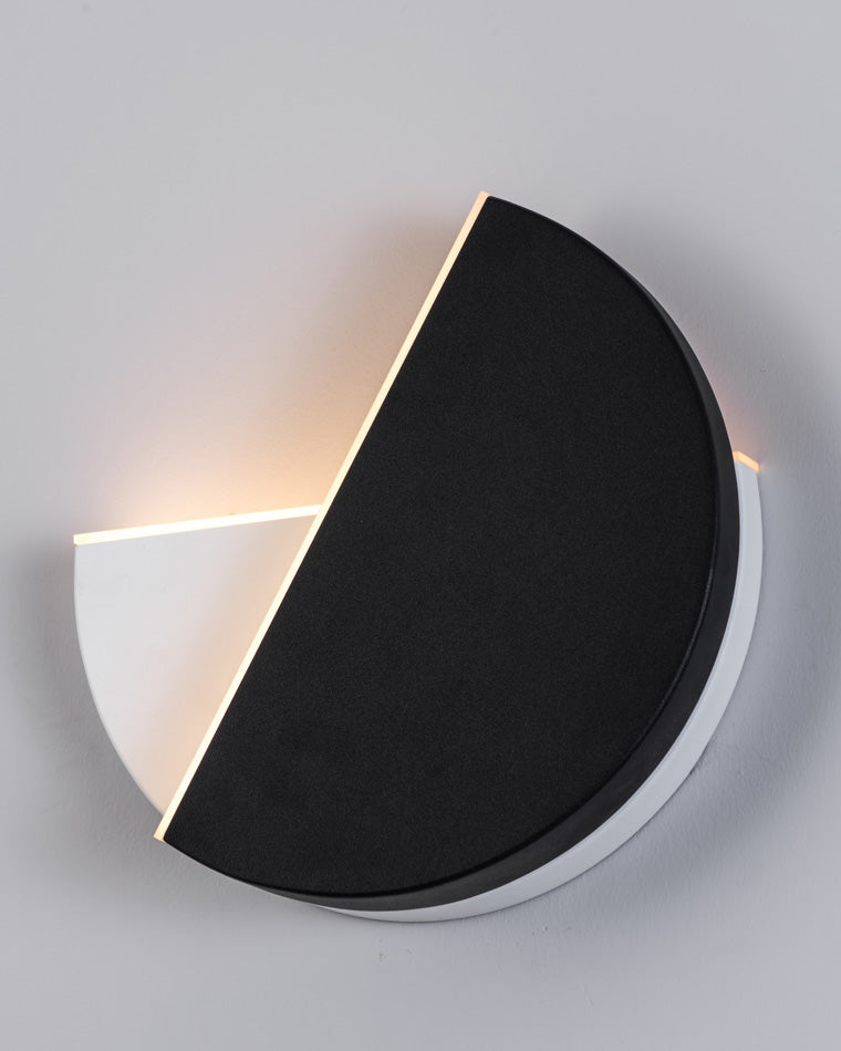 Diff Adjustable Black & White Round Disc Wall Lamps-DF6071