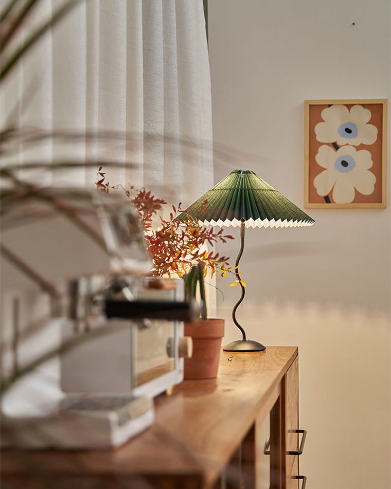 Diff Pleated Squiggle Floor Lamp-DF7011
