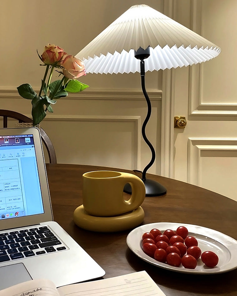 Diff Pleated Squiggle Floor Lamp-DF7011
