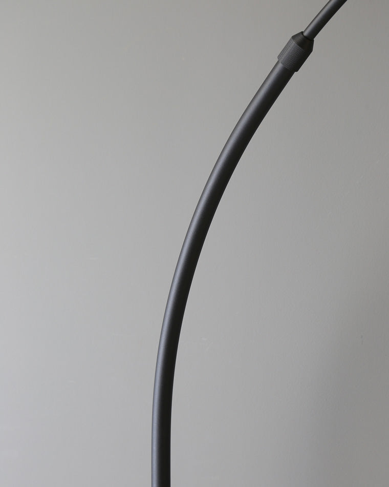 Diff Dimmable Arc Feather Floor Lamp with Charging Shelves-DF7056