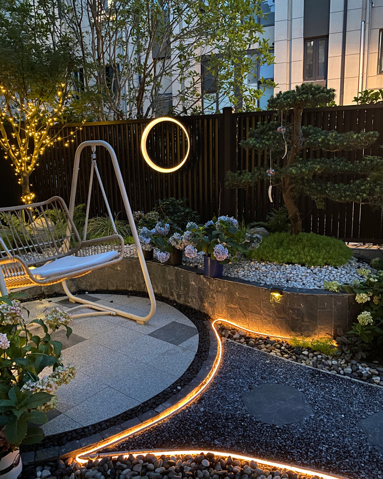 Diff Waning Moon Wall Outdoor Light DF9012