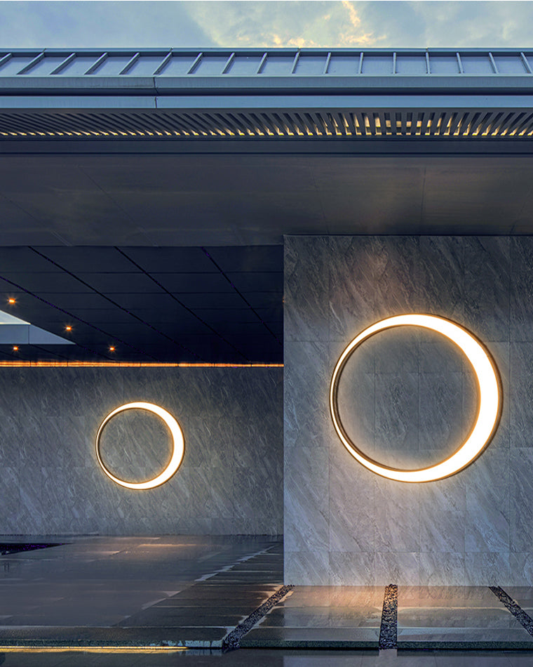 Diff Waning Moon Wall Outdoor Light DF9012