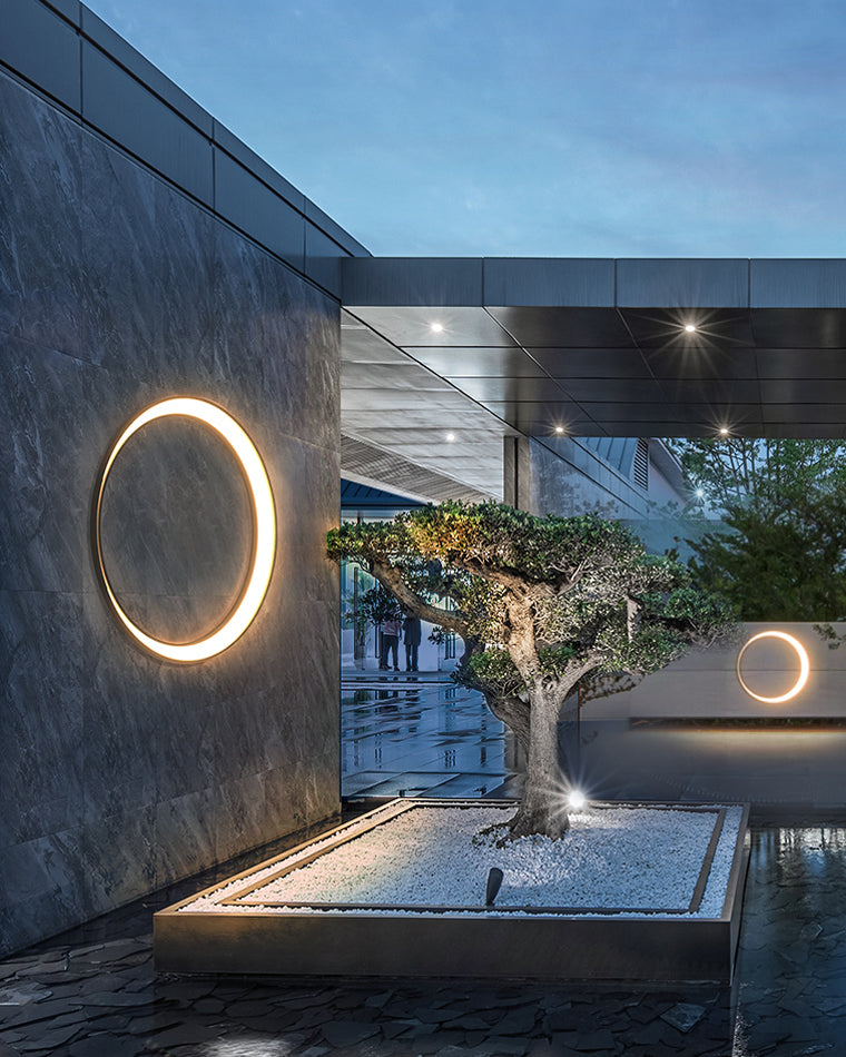 Diff Waning Moon Wall Outdoor Light DF9012
