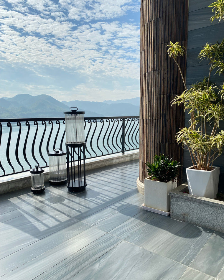 Diff Solar Pleated Glass Lantern Outdoor Light-DF9043