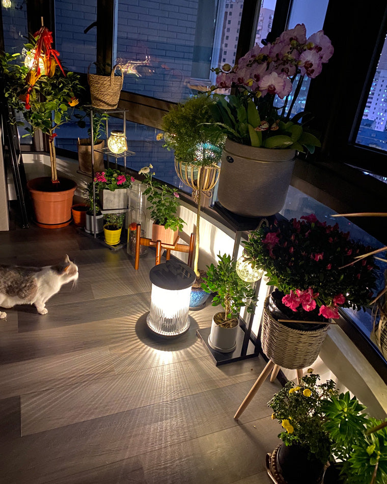 Diff Solar Pleated Glass Lantern Outdoor Light-DF9043