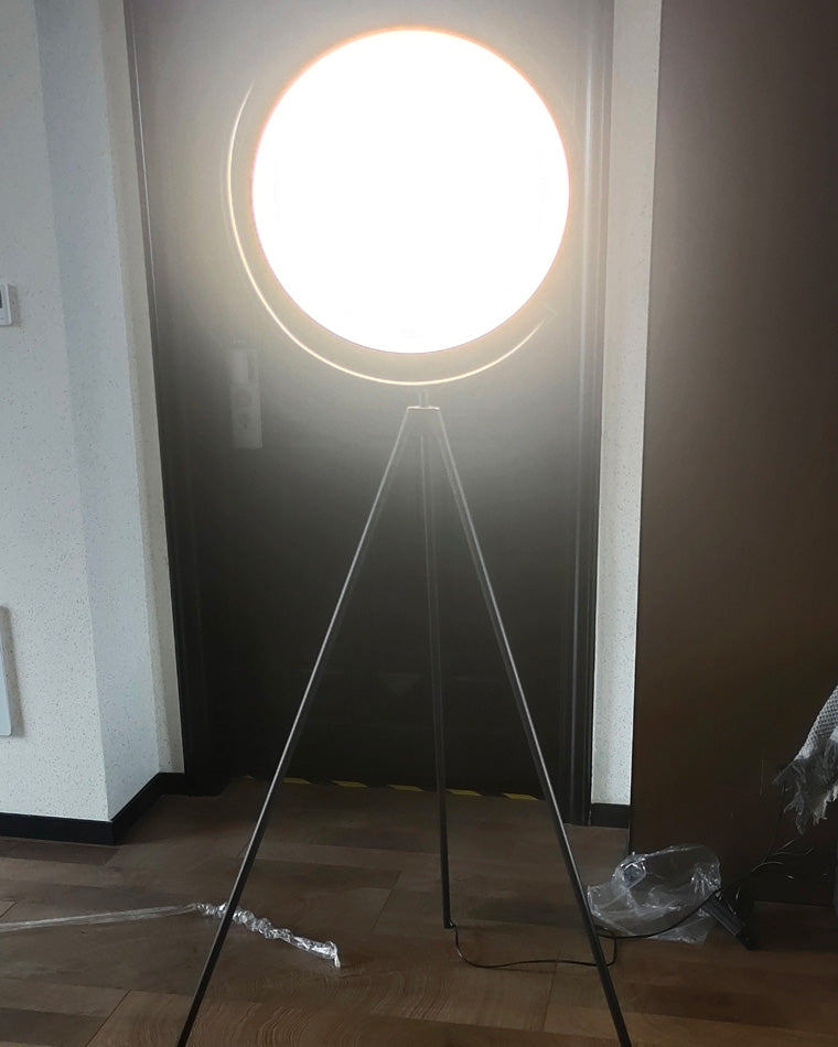 Diff Adjustable Tripod Floor Lamp-DF7027